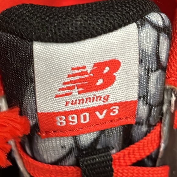 New Balance 890 V3 Sneakers size 11 Boy - Picture 6 of 8